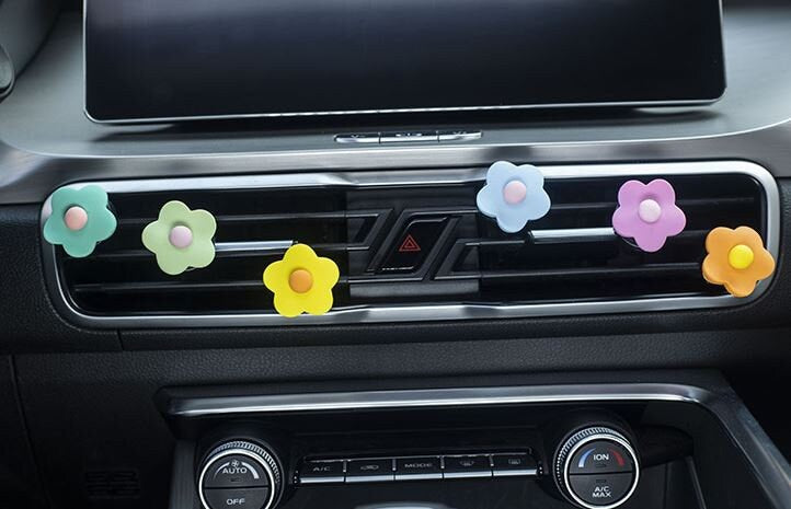 Set of 6 Cute Retro Flower Air Vent Clip | Air Freshener Clip | Car Floral Accessories | Cute Car Accessories | New Car Gift