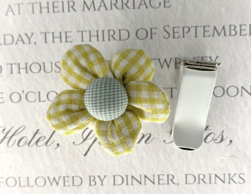 Cute Plush Flower Air Vent Clip 4 Pack | Handmade Car Accessory | Aromatherapy Essential Oil Diffuser | Car Decor | New Car Gift