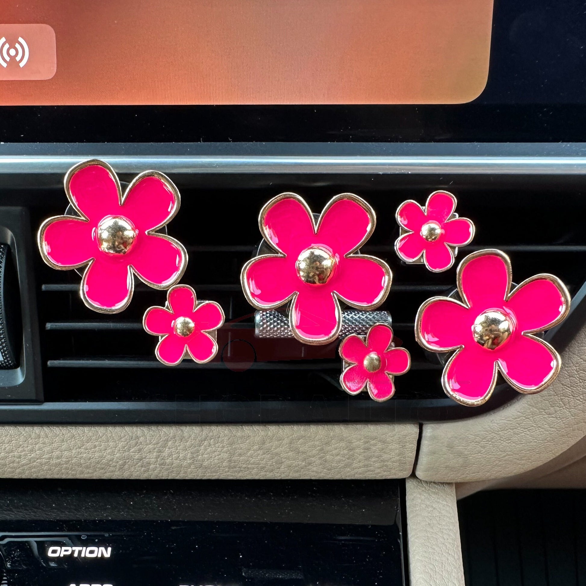Set of 6 Cute Daisy Flower Air Vent Clips | Car Interior Decor | Car Flower Accessories | Cute Air Fresheners | New Car Gift