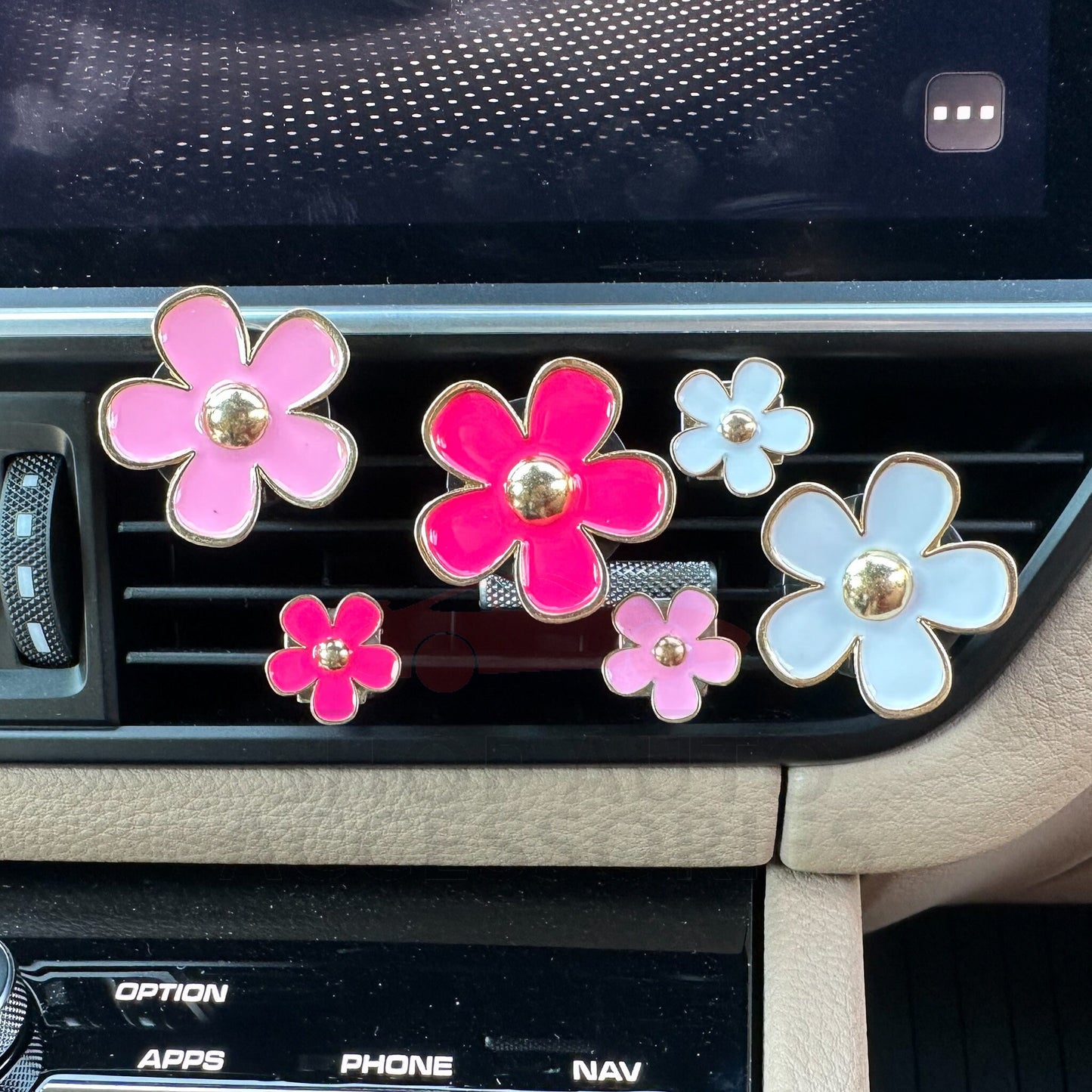 Set of 6 Cute Daisy Flower Air Vent Clips | Car Interior Decor | Car Flower Accessories | Cute Air Fresheners | New Car Gift